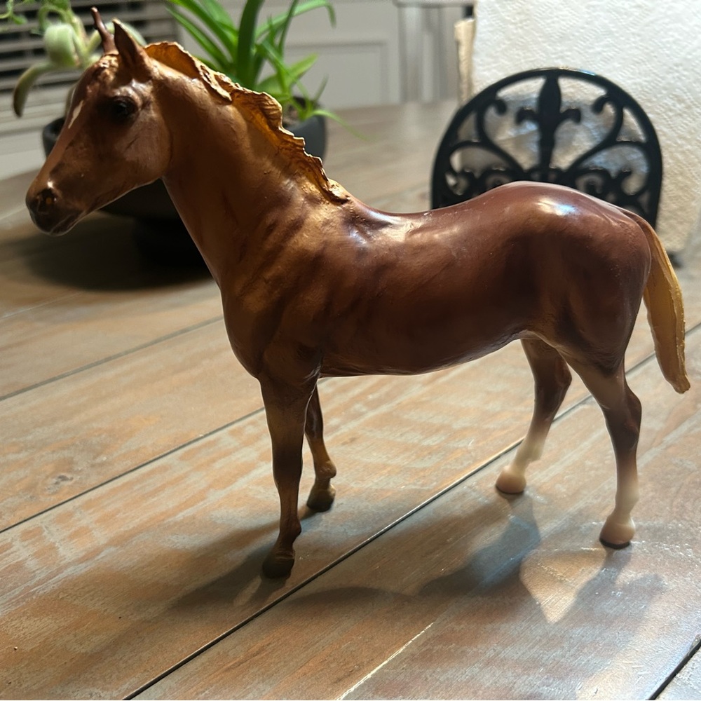 Breyer Model Horse Classic Sorrel Duchess Horse Western